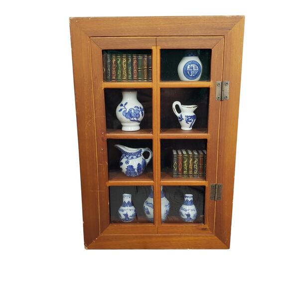 Chinese Miniature Porcelain Vases & Books in Shadow Box - Picture 1 of 16